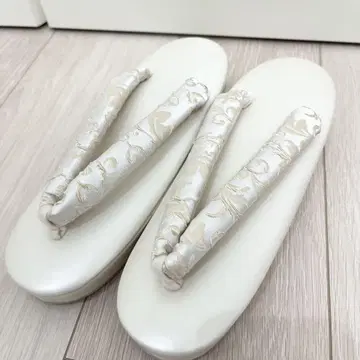 조리 화이트 자카드 아이보리