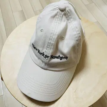 베이지 자수 캡 [ New York or Nowhere ]