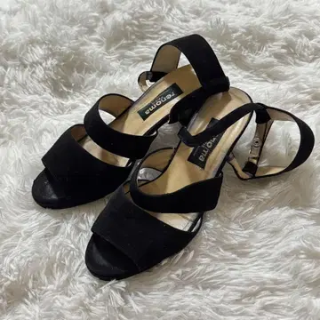 레노마 블랙 스웨이드 앵클 스트랩 샌들 펌프스 22.5cm