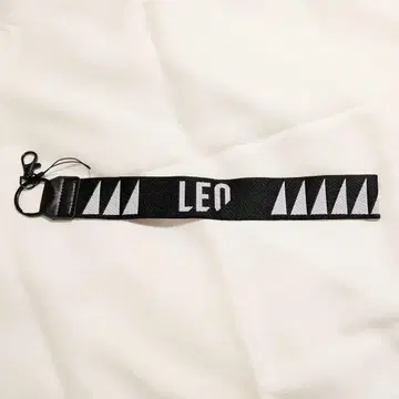 Mainstream BIG 핸드 스트랩 LEO