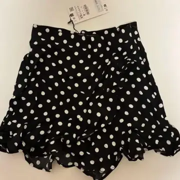ZARA 흑백 도트 프릴 미니스커트 팬츠 XS