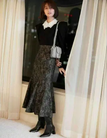 SNIDEL 스나이델 헴 플레어 머메이드 스커트