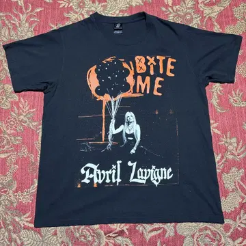 Avril Lavigne BITE ME Japan Tour 2022