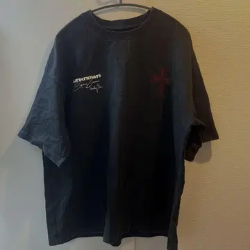 unknown london 티셔츠