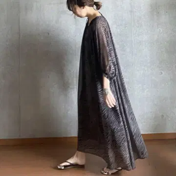 [ 새상품급 ] 하운트 롱 원피스 제브라 패턴