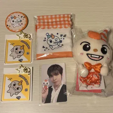 ATEEZ 아치즈 POPUP 마스코트 티즈몬 윤호