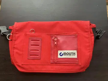 MOUTH 빨간색 숄더백 캔버스