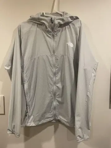 새상품급 THE NORTH FACE 라이트 그레이 나일론 자켓 L