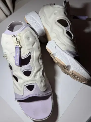 Reebok 인스타펌프 퓨리 샌들 지퍼