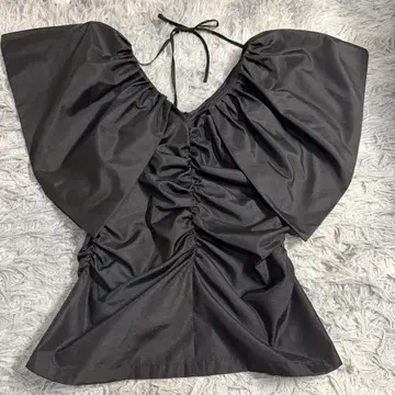 FRAY I.D 프레이아이디 빅 칼라 프릴 블라우스 블랙