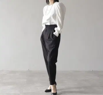 [ 새상품급 ] 헬렌시아 팬츠 포멀