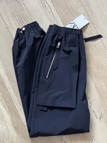 [새상품] ZARA 지퍼 카고 팬츠 XS 네이비 자라
