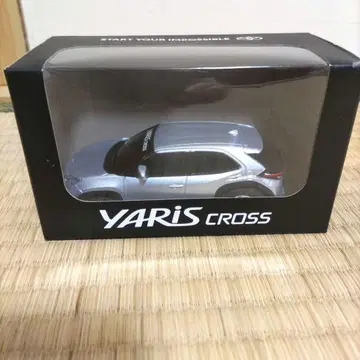 도요타 Yaris Cross 미니카 실버