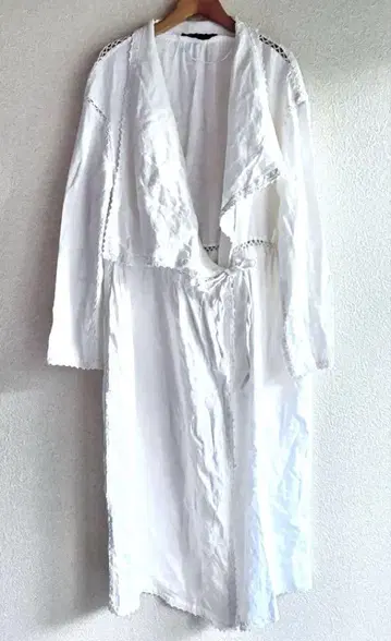 ZARA WOMAN 화이트 코튼 롱 코트 S 사이즈