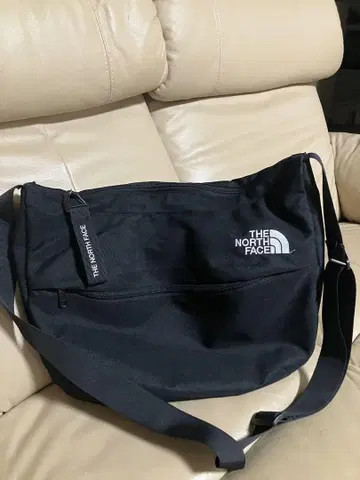 THE NORTH FACE 블랙 숄더백