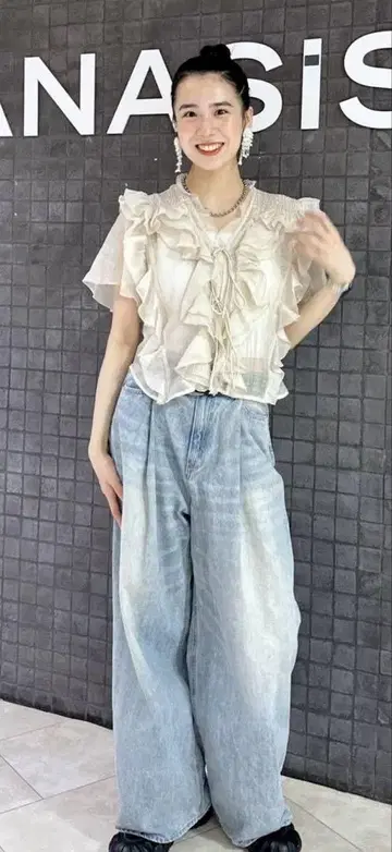 택 포함 미사용 새상품 지나시스 우븐 시어 러플 블라우스