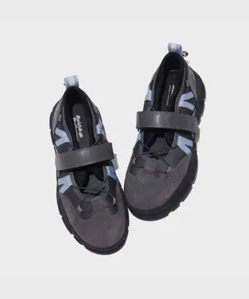 BRYN VELCRO SNEAKERS 락 피쉬