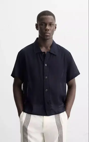 택 포함 새상품 ZARA 네이비 버튼 숏 슬리브 셔츠