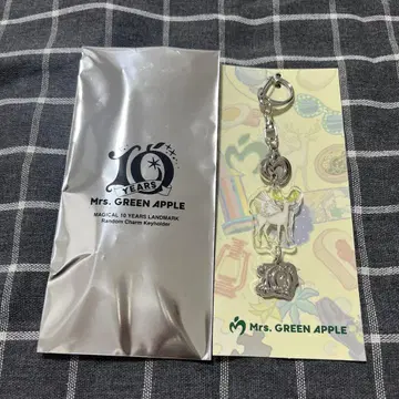 Mrs. GREEN APPLE 미세스 팝업 참 키링