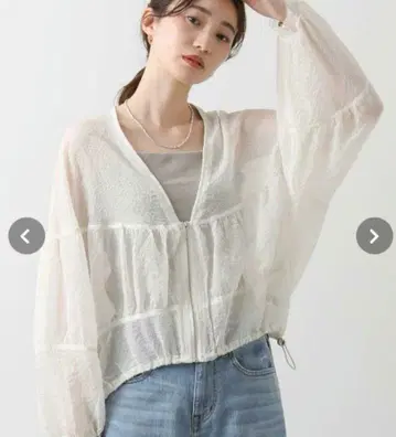 Gready Brilliant 시어 셔링 V넥 블루종