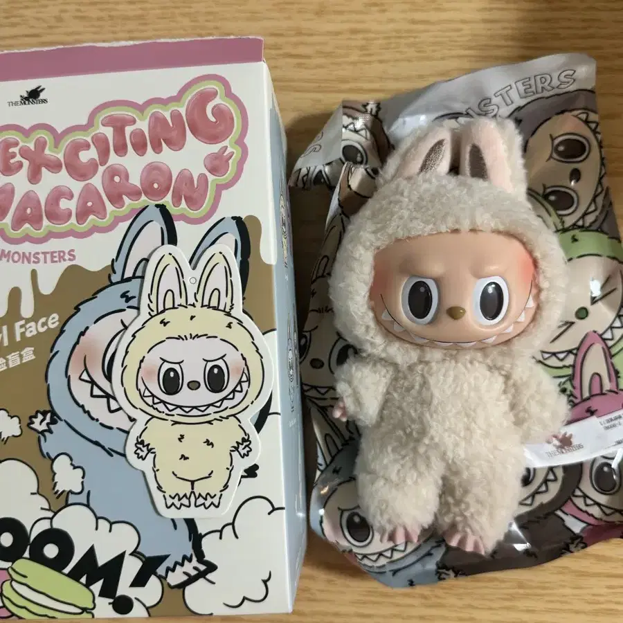 ラブブマカロンLABUBU Exciting Macaron Soymilk Labubu The Monsters Exciting Macaron Vinyl Face Series Soy