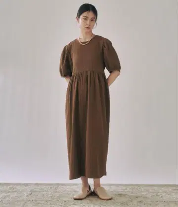 원피스 하이웨스트 절개 퍼프 원피스 브라운 S