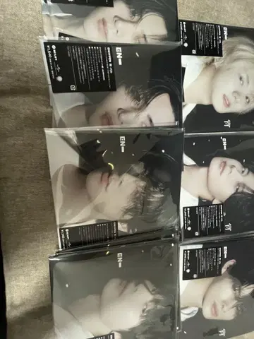 ENHYPEN  솔로 자켓 트레이딩 카드 포함 시리얼 없음 14장