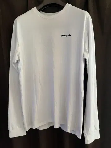 patagonia 화이트 롱 슬리브 M 사이즈