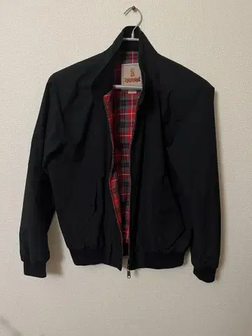 BARACUTA g9 블랙 사이즈 40