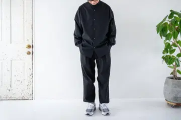 MNMM THINK SHIRT / BLACK