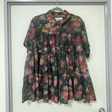 [ 새상품급 ] 마냐냐스엘테 티어드 블라우스