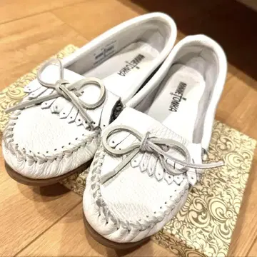 MINNETONKA 모카신 7 화이트