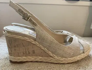 [ JIMMY CHOO ] 웨지 샌들 사이즈 37 ( 23.5 ) 지미추