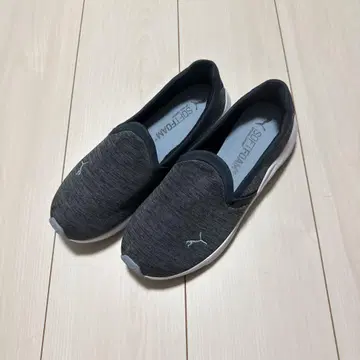 미품 PUMA 블랙 슬립온 소프트폼