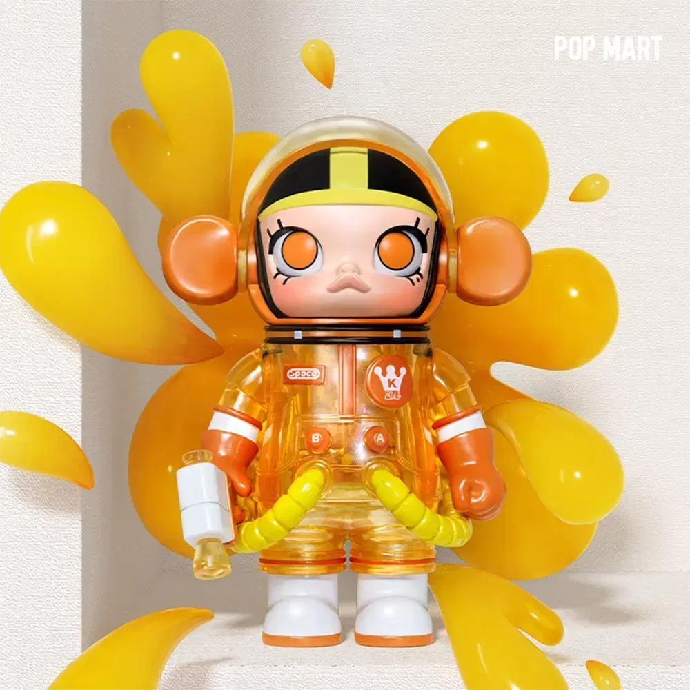 Pop Mart Mega Space Molly 100% Series 4 Orange Juice on