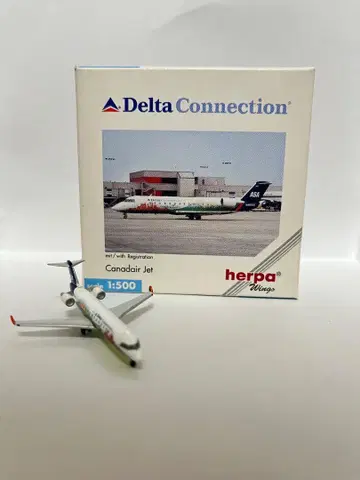 1/500 델타 항공 CRJ200
