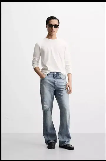 ZARA 남성용 데미지 가공 플레어 핏 청바지