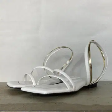 LAURENCE 스트랩 플랫 샌들 (25cm)