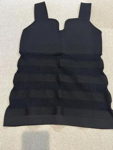 AEWEN MATOPH 이우엔 마토프 TankTop 니트 탱크탑