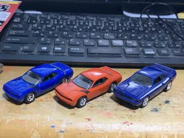 1/64 스케일 닷지 챌린저 3대