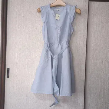 프릴 장식 하늘색 캐주얼 원피스