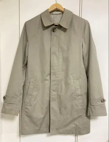 BARNEYS NEW YORK x HEVO 이보의 스텐 칼라 코트