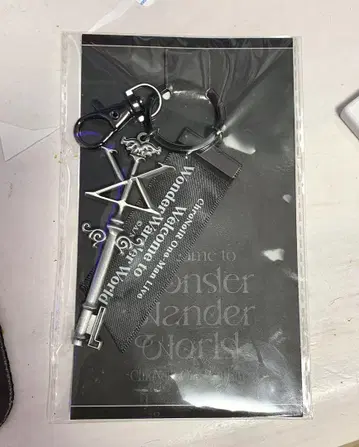 쿠로노와 ChroNoiR 메모리얼 키링