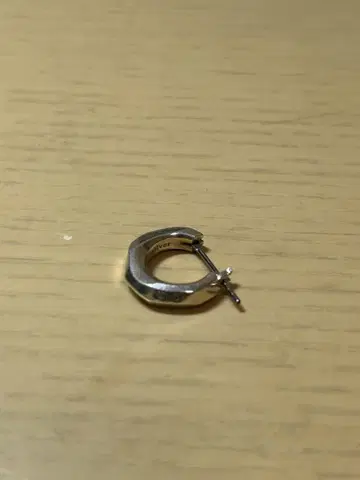 GARNI 실버 귀걸이 (한쪽)