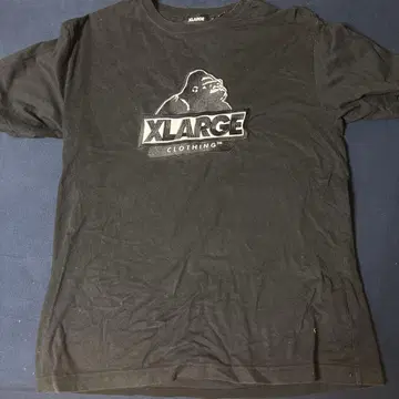 XLARGE 블랙 티셔츠 로고 프린트