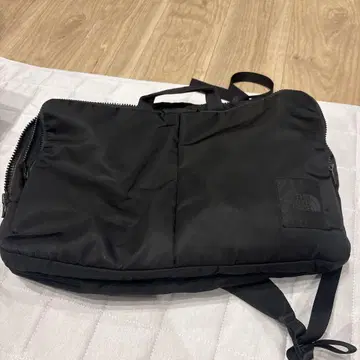 THE NORTH FACE 블랙 백팩 셔틀 시리즈