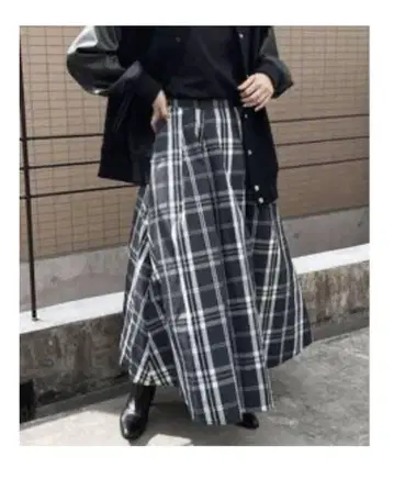 헤비 타프타 턱 볼륨 스커트