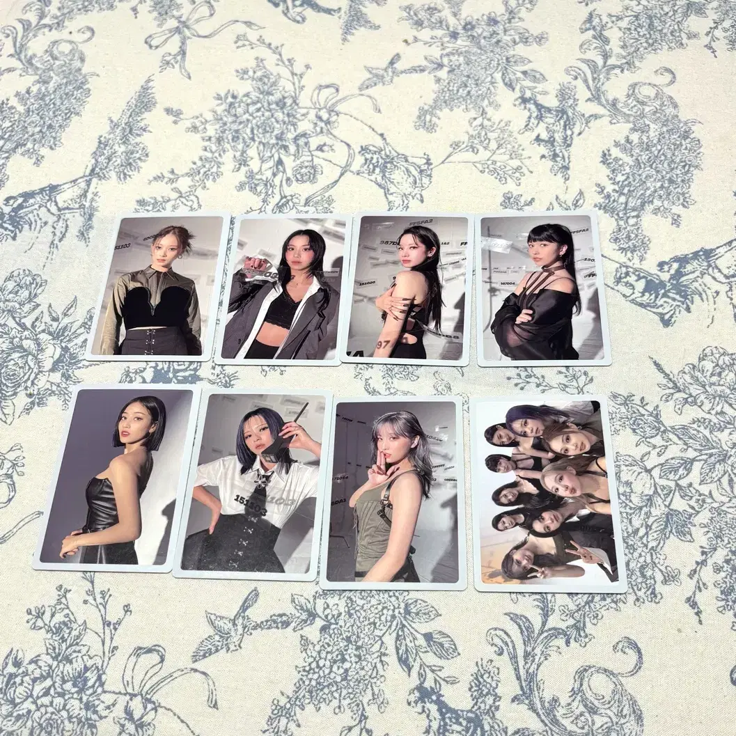 TREASURE | 트레저 Treasure pola on Bunjang Global Site.