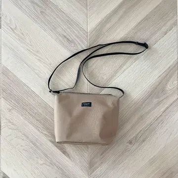STANDARD SUPPLY 스탠다드 서플라이 숄더백 모카