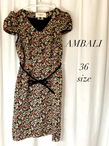 [ AMBALI ] 꽃무늬 퍼프 슬리브 원피스